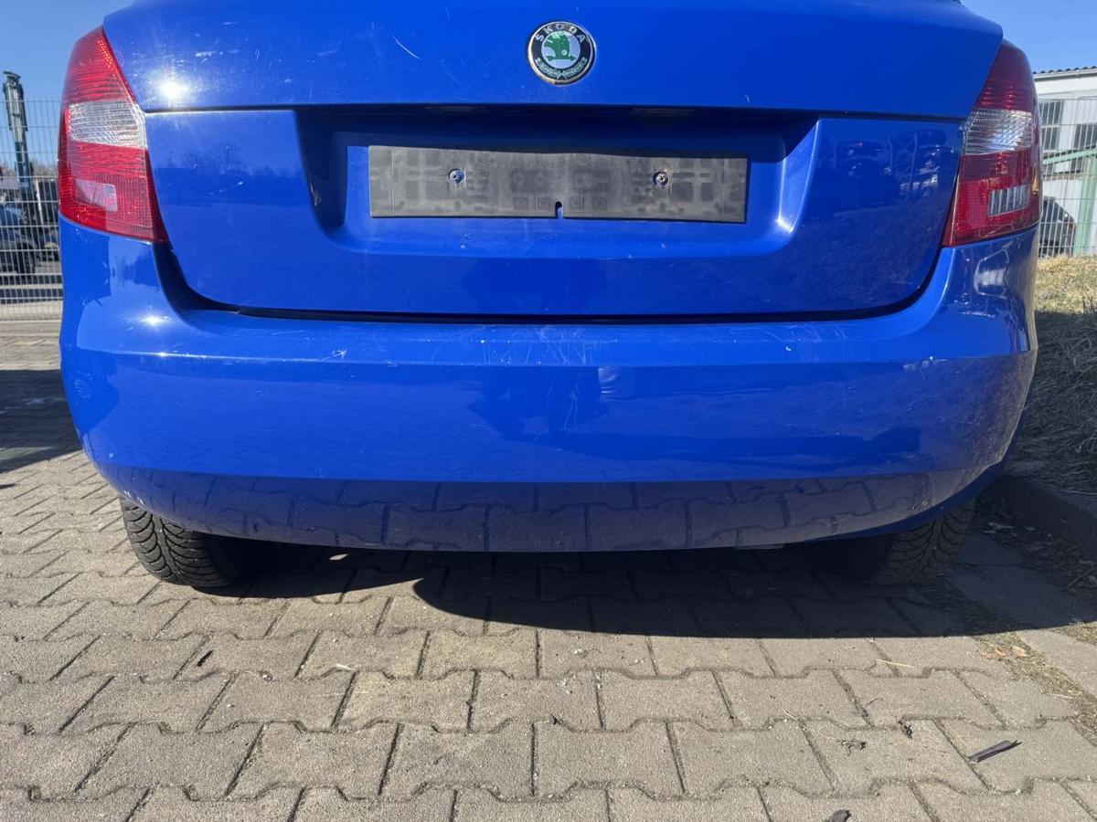 Skoda Fabia 2 5J original Sto&szlig;stange Stossf&auml;nger hinten LF5K Dynamic Blue Flie&szlig;heck Bj.2009